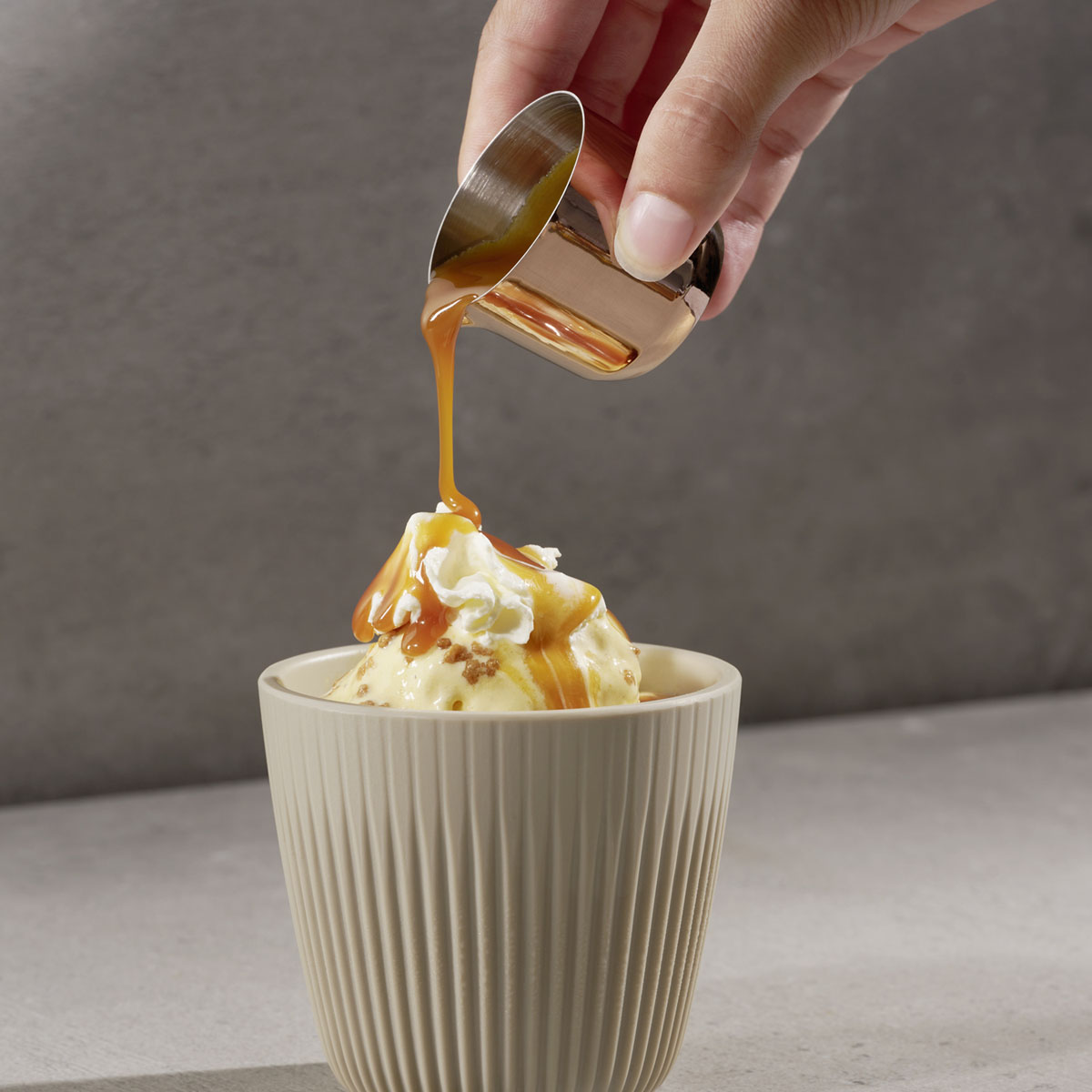 Giesser ALLURE, 4er-Set, 18/8 Edelstahl, Kupfer-Look , PVD-beschichtet, D: 4,5 cm, H: 4 cm, I: 30 ml