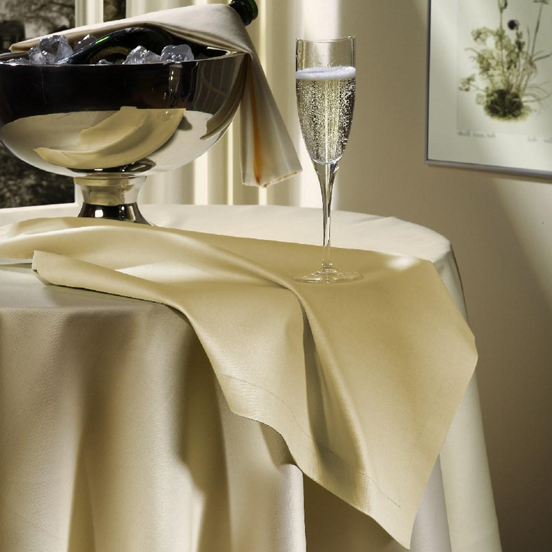 Serviette Heidelberg - Feinster Uni-Satin