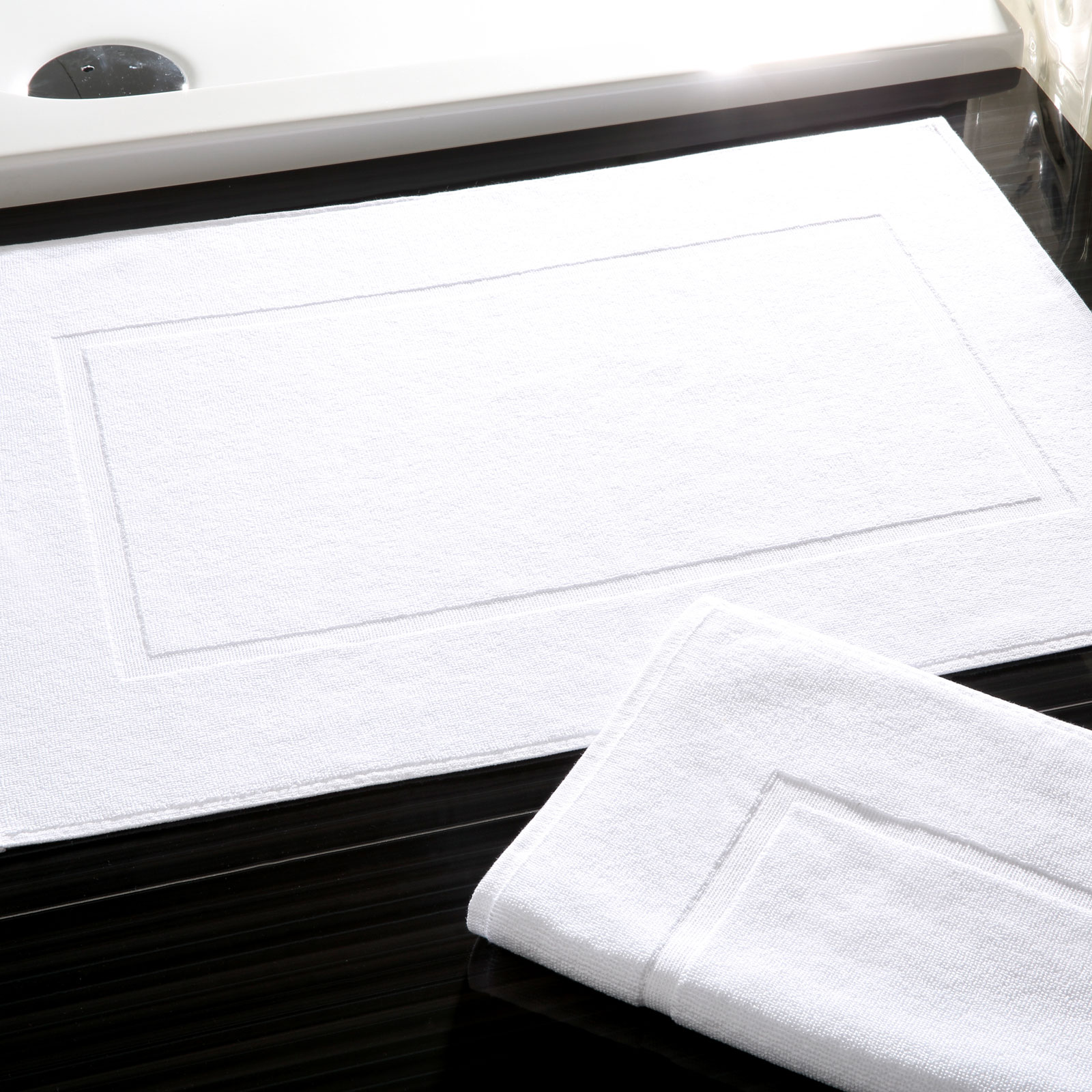 Hannover - Badvorleger, Zwirnfrottier m. H/T- Borte, 600 g/ m²