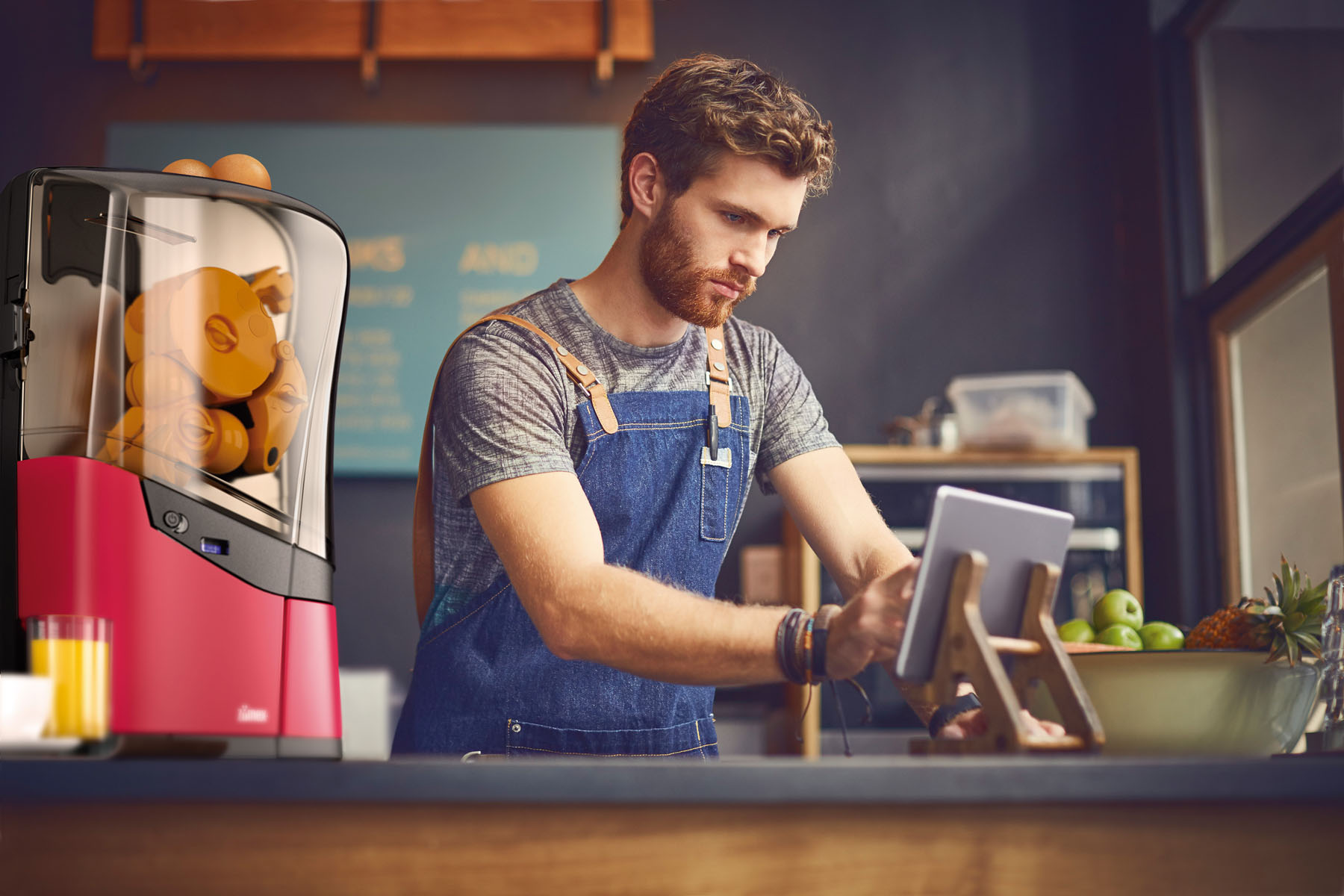 ZUMEX - MINEX, Saftpresse für Früchte 6,5 - 7,8 cm, 38,3 x 36,8 x 71,2 cm, Farbe: Black