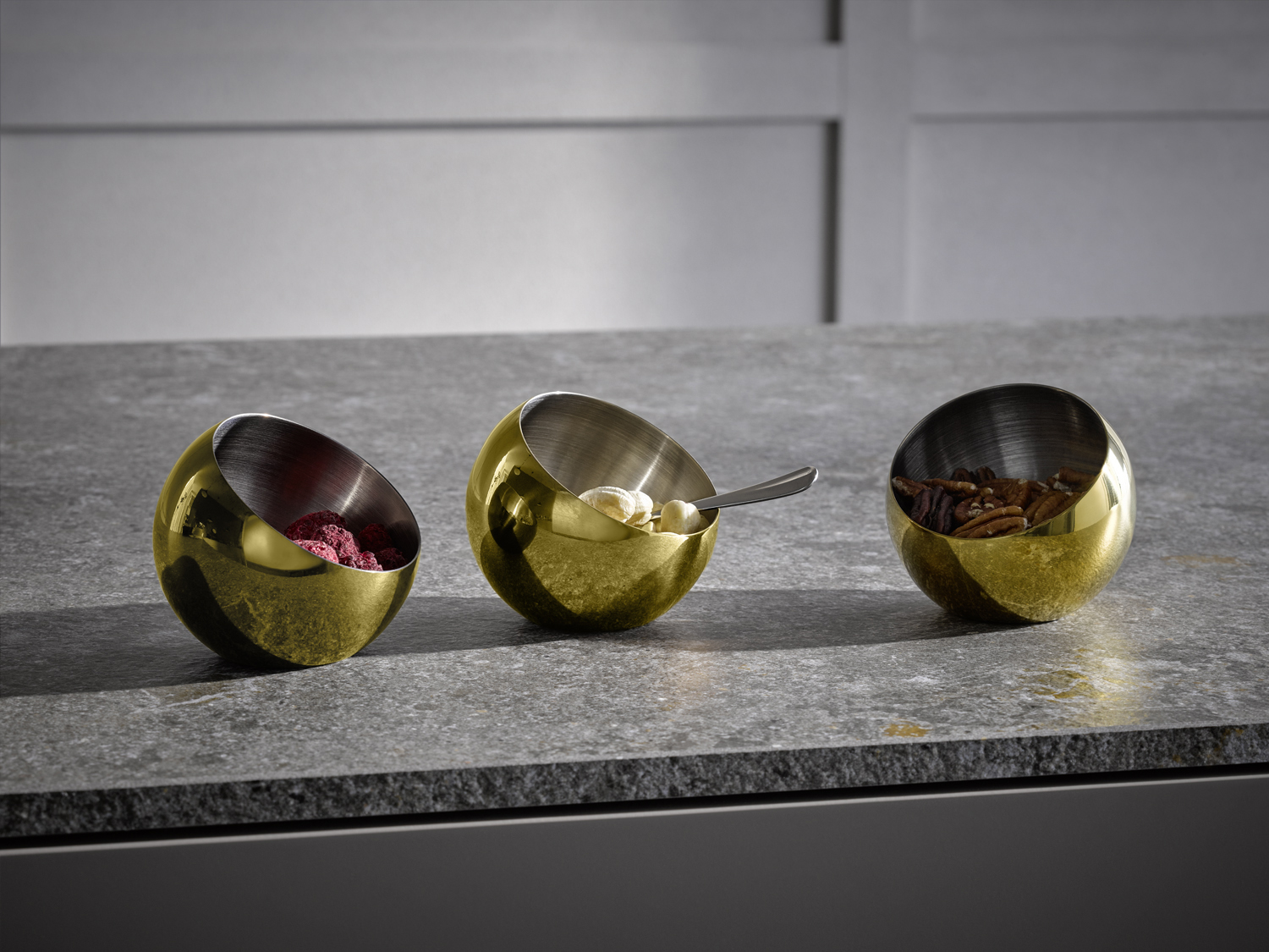 Schale SPHERE, 3er-Set, Edelstahl 18/8, D: 8 cm, H: 7 cm, I: 0,1 ltr., innen: mattiert, aussen: goldfarben