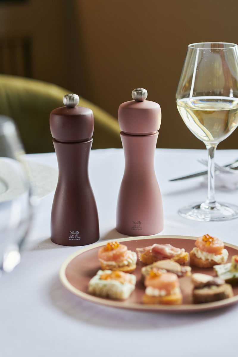 Peugeot : Tahiti Duo  - Pfeffer- und Salzmühle, manuelle Buchenholz-Mühle, Größe: 15 cm, Farbe: erde