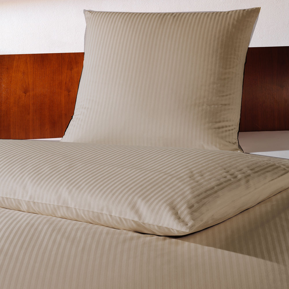 Bettbezug LARISSA 140 g/ m² - Streifsatin 8 mm