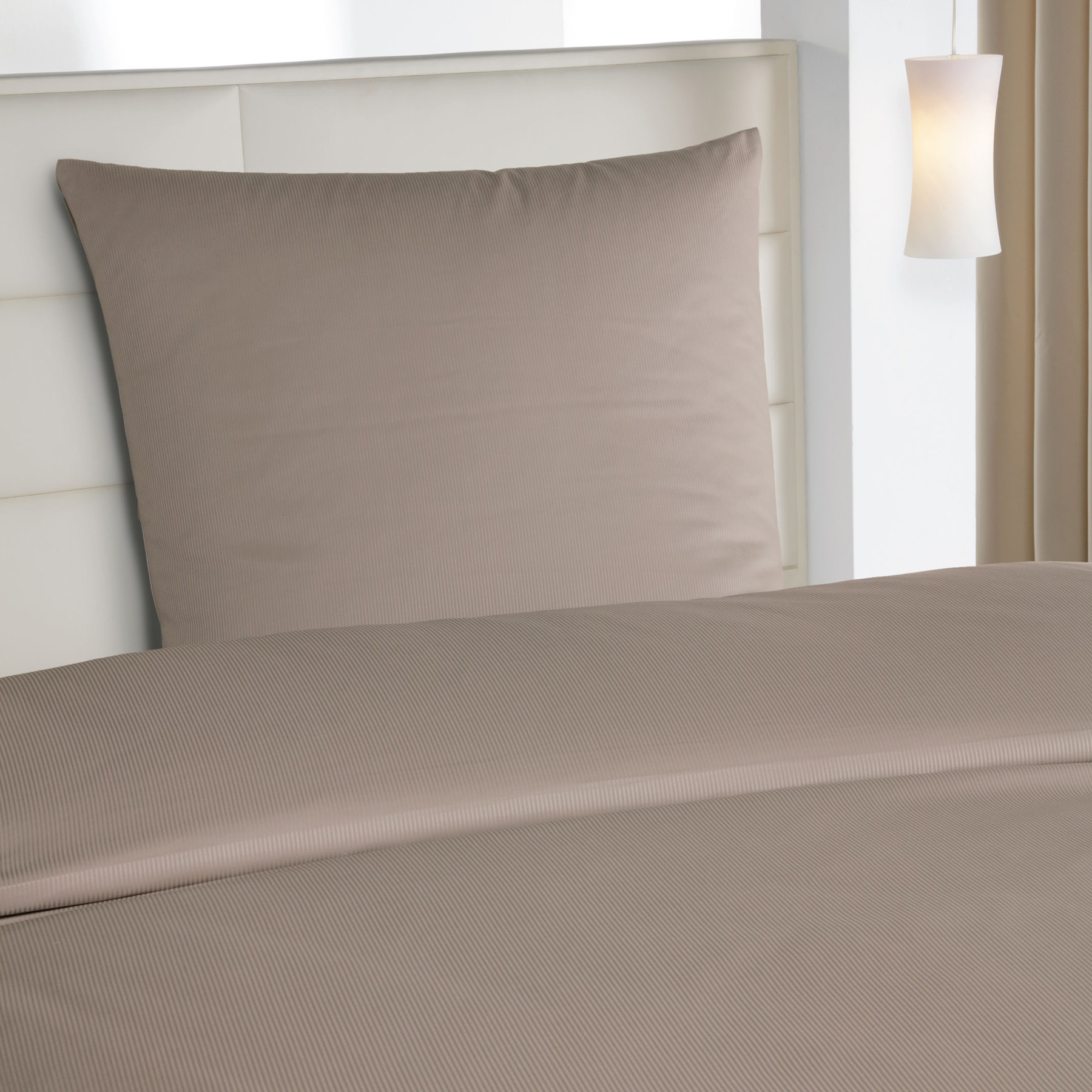 Kissenbezug VANESSA 140 g/ m² - Damast, Streifsatin 2 mm