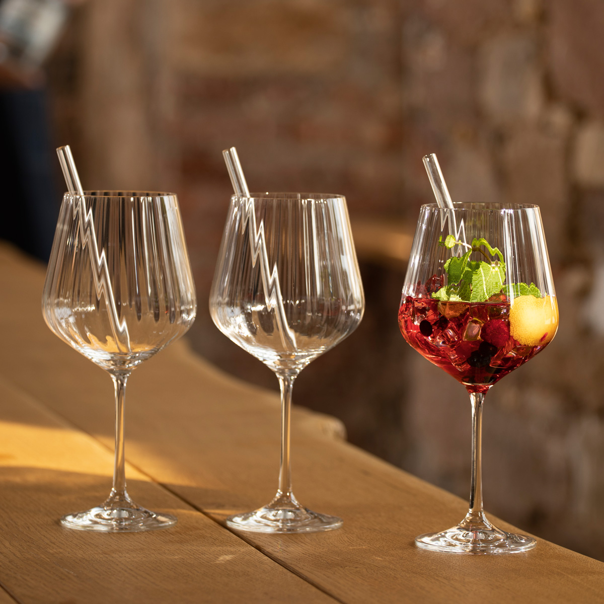 Gin & Tonic Celebration Nr. 46, Inhalt: 640 ml, D: 105 mm, H: 222 mm