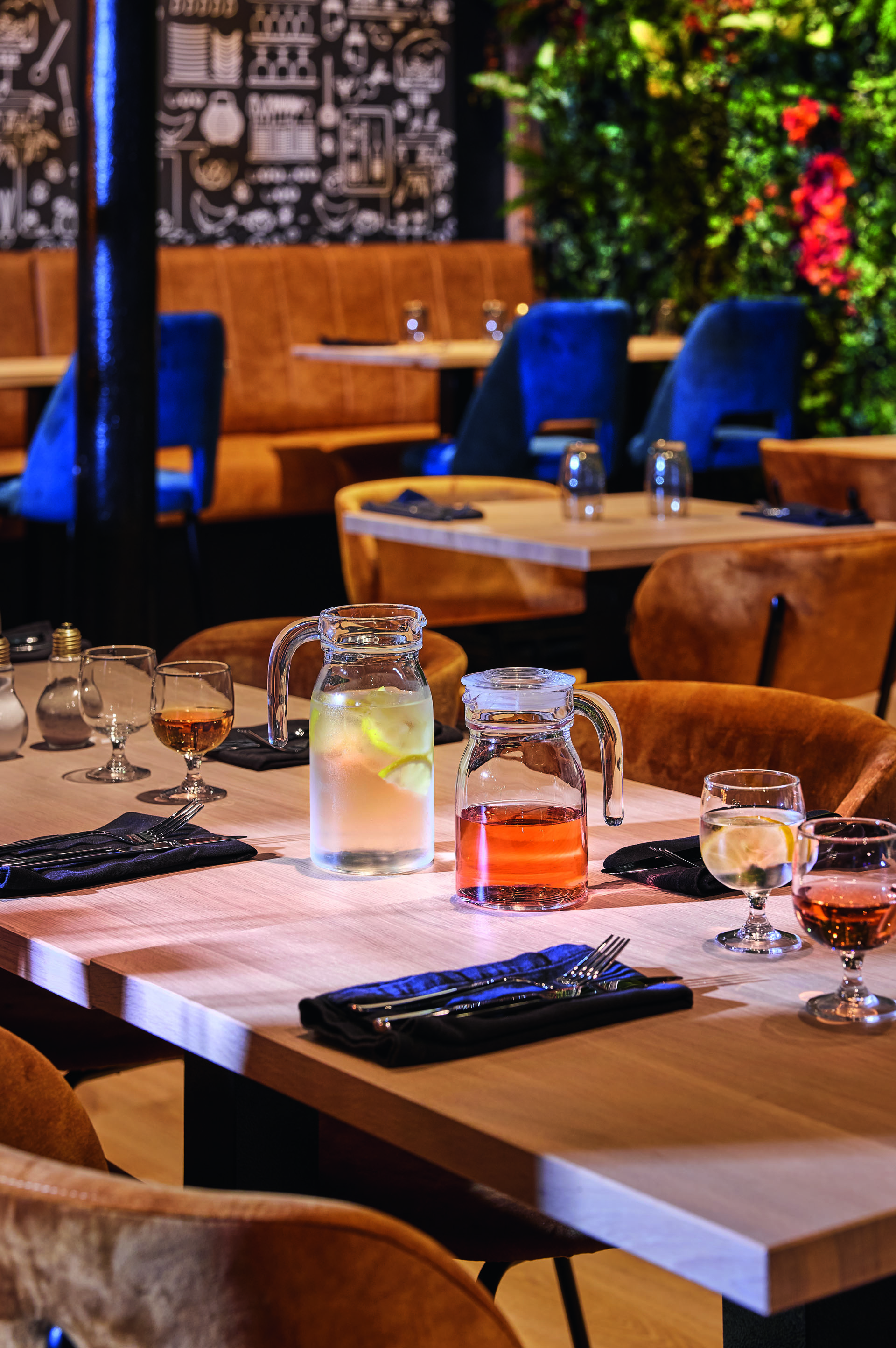 Kühlschrankkrug Spring m. Glasdeckel 100 cl, I: 1000 ml, H: 230 mm, D: 135 x 95 mm