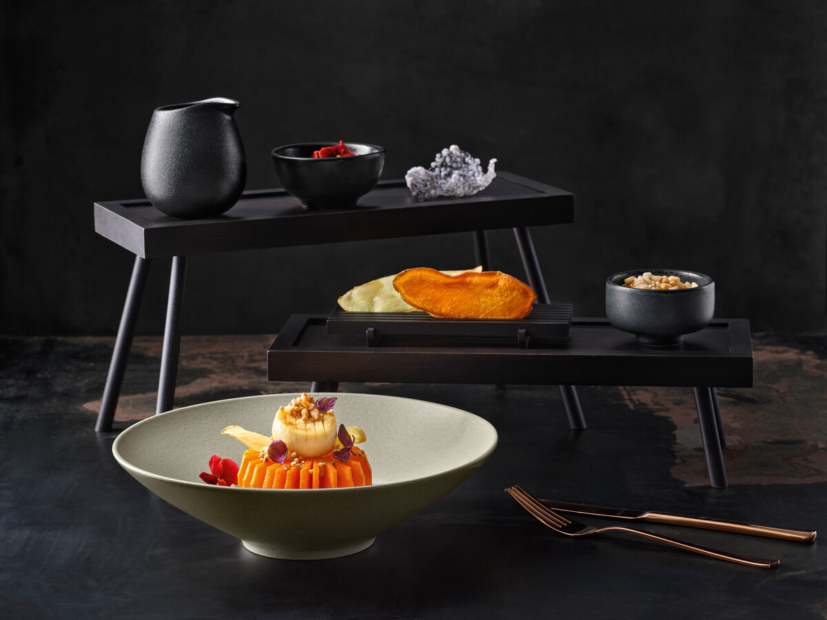 Playground, Ananti Wenge - Loft Präsenter 36 x 13 cm auf Fuss 17 cm/ 19 cm