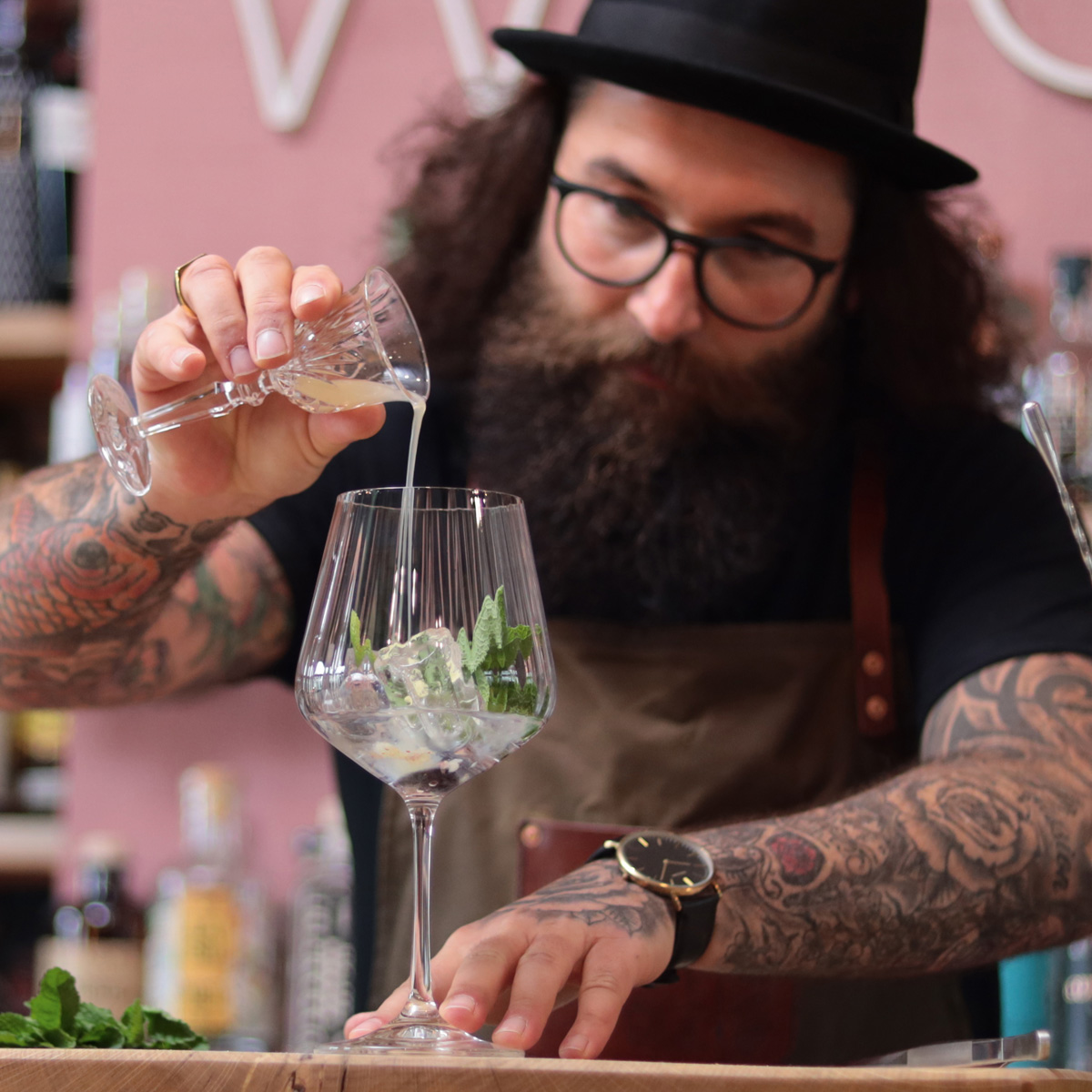 Gin & Tonic Celebration Nr. 46, Inhalt: 640 ml, D: 105 mm, H: 222 mm