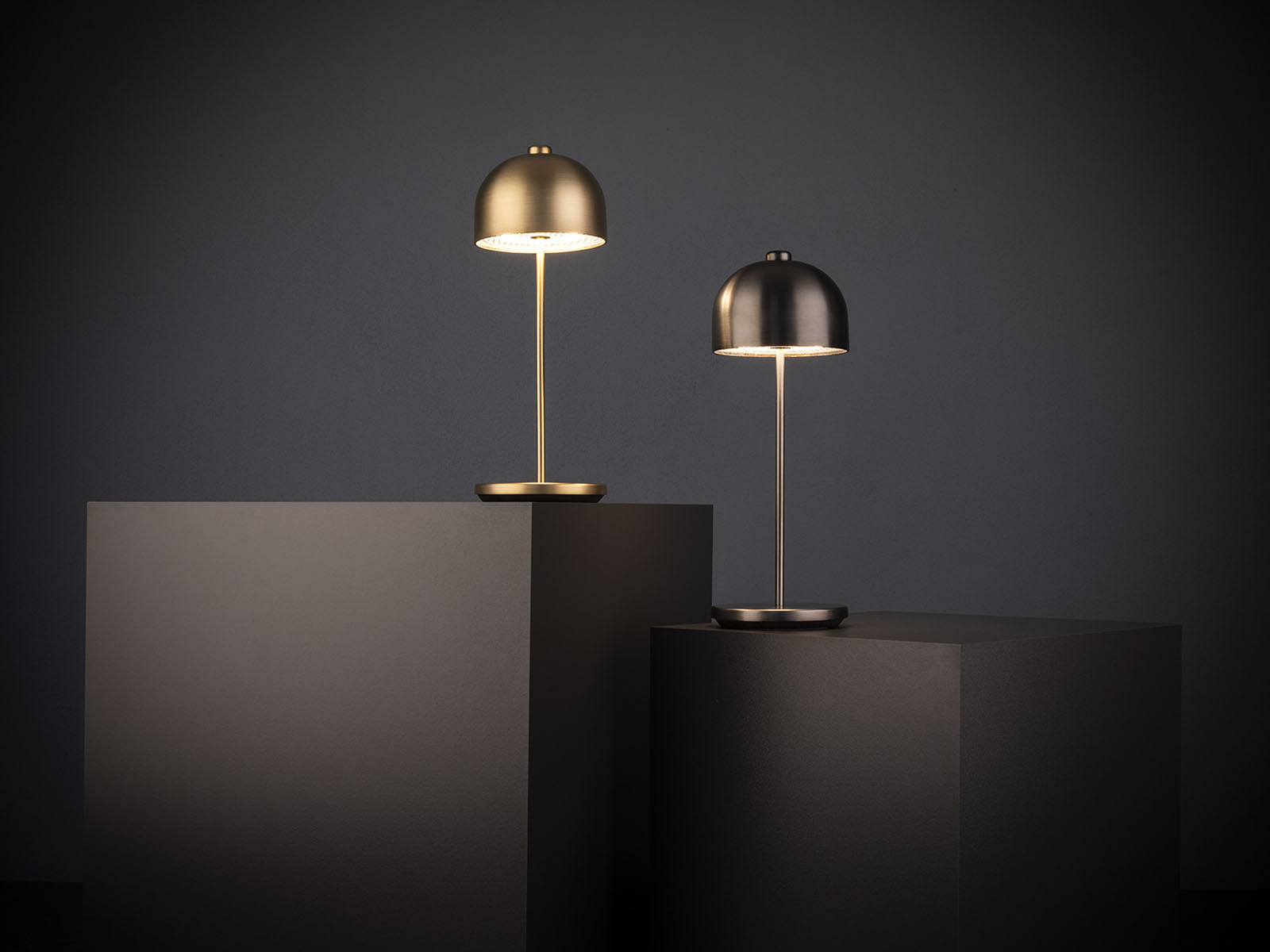 Tischleuchte JOSEF, Metall, Farbe: gunmetal, 1x LED 3,2 W / 270 lm, dimmbar in 3 Stufen, D: 11 cm, H: 30 cm