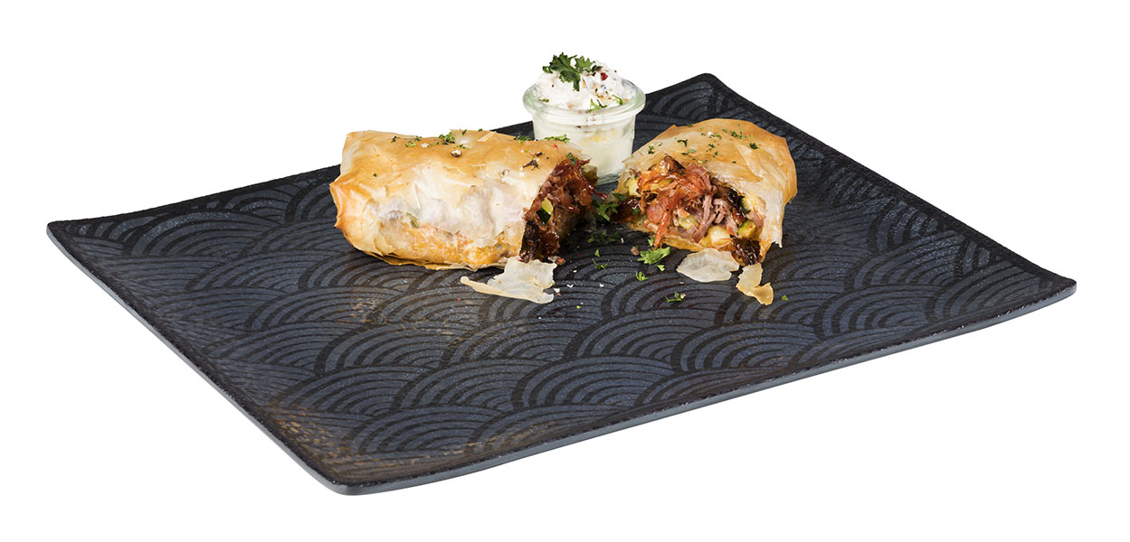 GN 1/2 Tablett DARK WAVE, Melamin, 32,5 x 26,5, H: 2 cm, innen: Dekor, außen: schwarz