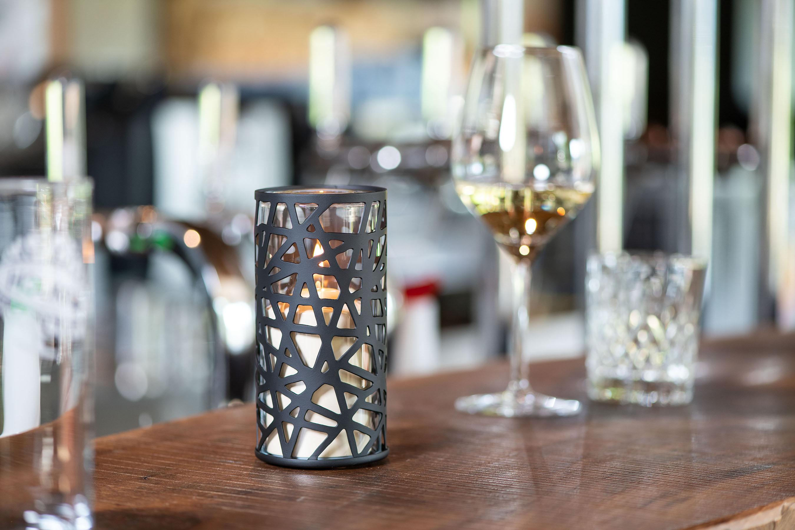 Tischlampe Zebra 80K, Lampenkörper: schwarz, Glaszylinder: klar, Höhe: 15 cm