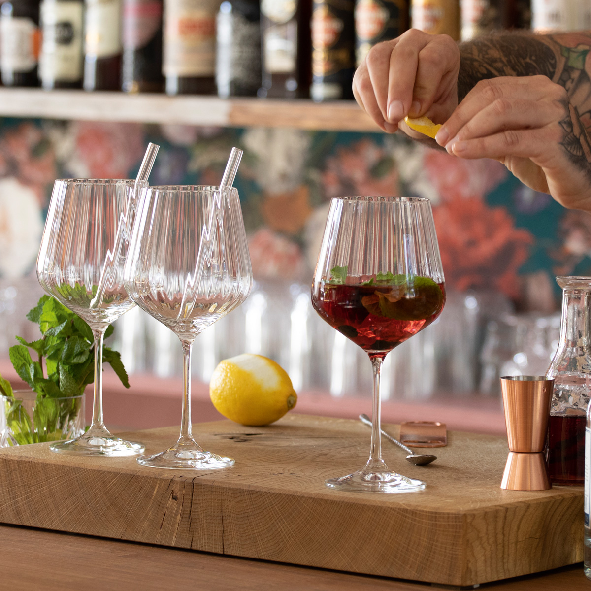 Gin & Tonic Celebration Nr. 46, Inhalt: 640 ml, D: 105 mm, H: 222 mm