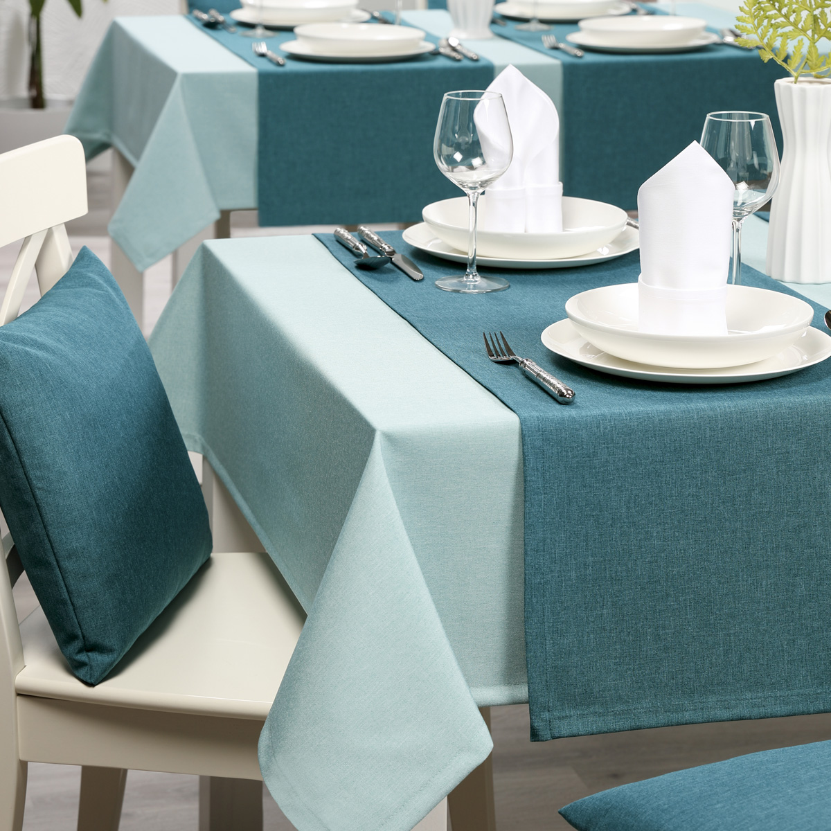 Tischdecke Milano - Changierende Uni- Strukturoptik
